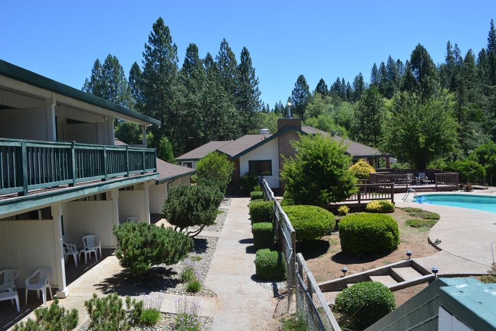 Pioneer Inn & Suites Volcano Exteriér fotografie