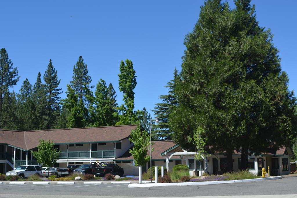 Pioneer Inn & Suites Volcano Exteriér fotografie