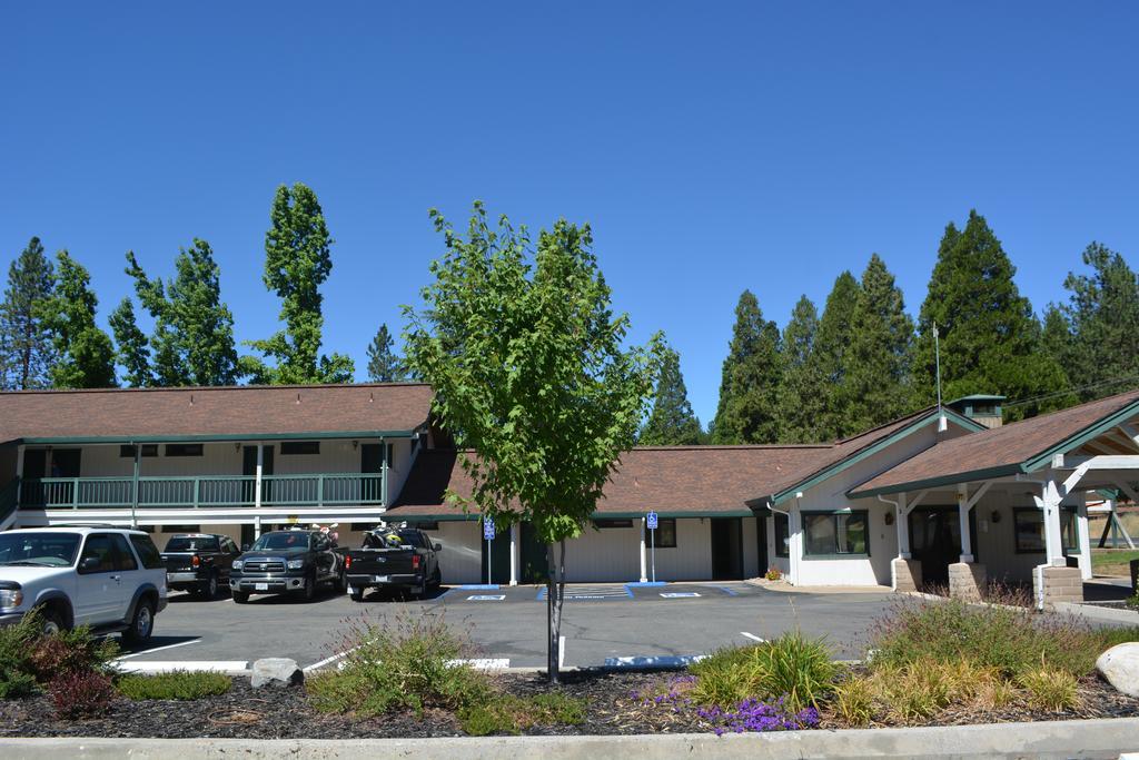 Pioneer Inn & Suites Volcano Exteriér fotografie