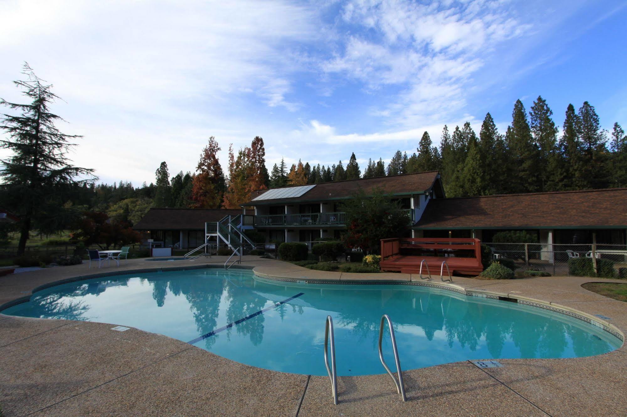 Pioneer Inn & Suites Volcano Exteriér fotografie